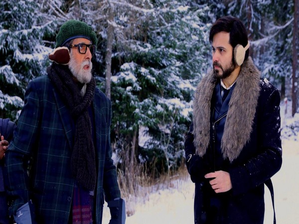 Emraan Hashmi opens up about working with Big B, calls him ‘tutor, friend’