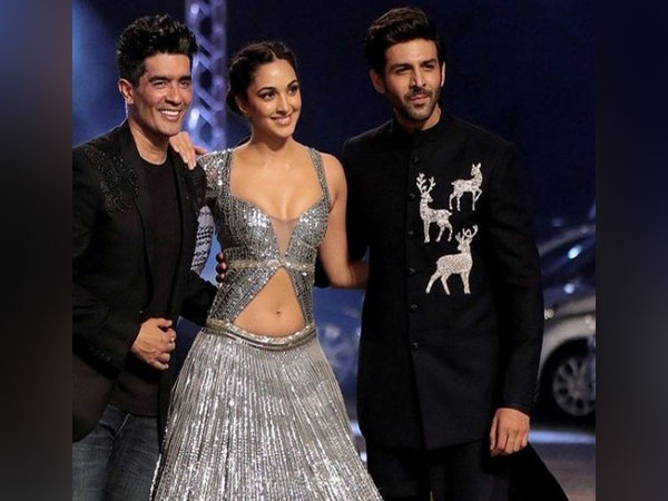 Kartik Aaryan, Kiara Advani grace ramp for Manish Malhotra at FDCI x Lakme Fashion Week