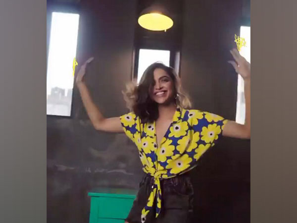 Deepika Padukone introduces fans to ‘#DigSwirlSpread’ challenge