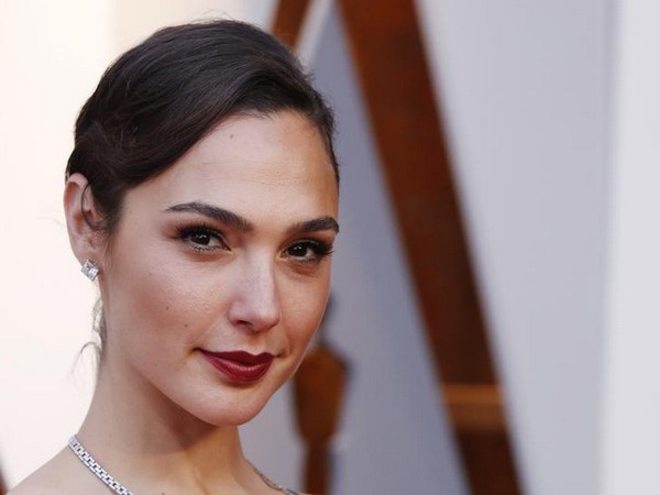 Gal Gadot announces third pregnancy with adorable family picture