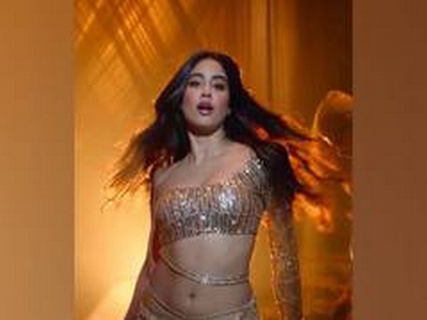 Wishes pour in as ‘Dhadak’ girl Janhvi Kapoor turns 24