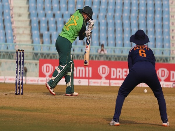 Ind W vs SA W: Lizelle Lee shines as visitors seal 3rd ODI by six runs (D/L method)