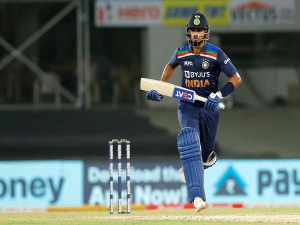 Ind vs Eng, 1st T20I: Shreyas Iyer lone warrior as visitors restrict hosts to 124/7