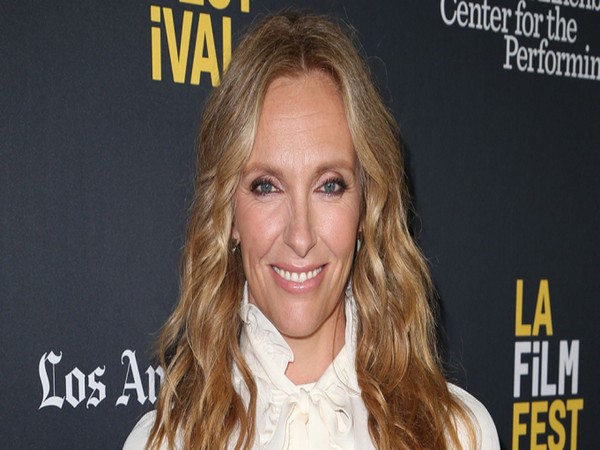 Toni Collette set to make feature directorial debut with ‘Writers and Lovers’