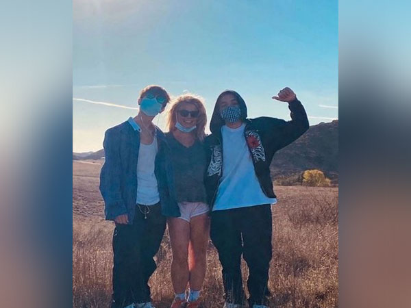 Britney Spears shares rare photo with sons Sean, Jayden