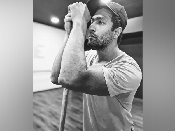 Vicky Kaushal shares workout motivation for fans with latest post