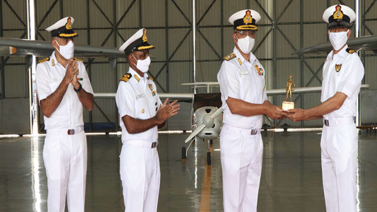 AIRBORNE TACTICIANS JOIN NAVAL AIR ARM