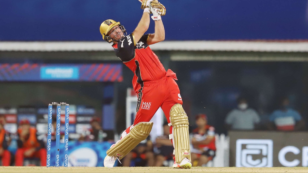 DE VILLIERS, HARSHAL HELP RCB BEAT MUMBAI IN A THRILLER