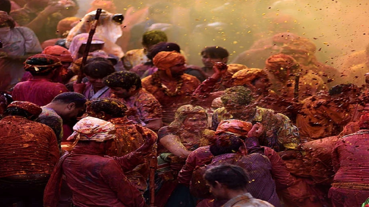 DIFFERENT HUES OF HOLI CELEBRATIONS IN BRIJBHOOMI