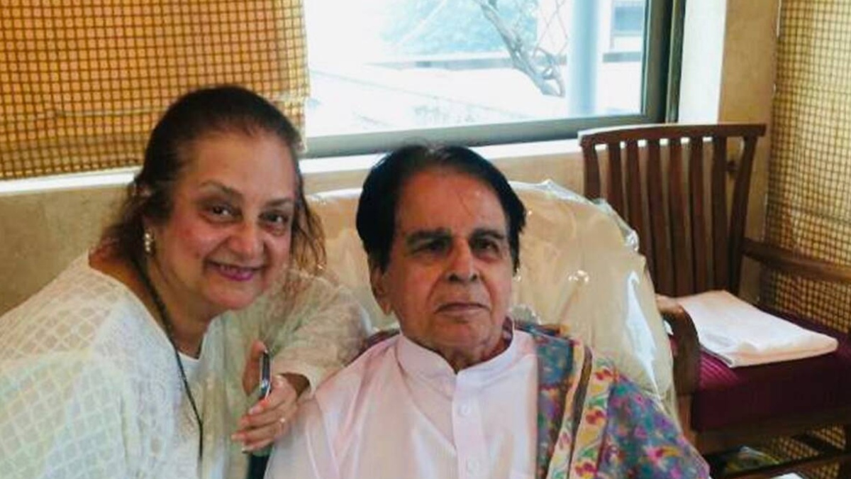 VETERAN ACTOR DILIP KUMAR ADMITTED TO HOSPITAL