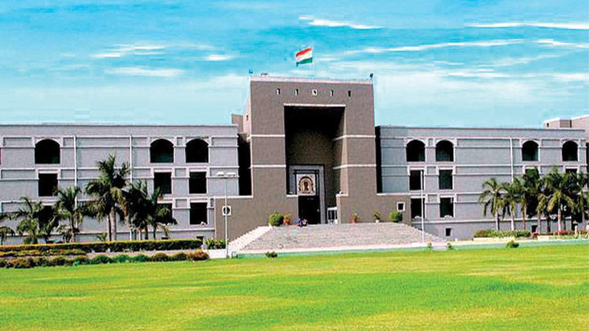 UNLESS SELF-ADMINISTERED, NO VACCINATION CAN CURE EVIL OF VIRUS OF COMMERCIAL MINDEDNESS OF EDUCATIONAL INSTITUTIONS: GUJARAT HC