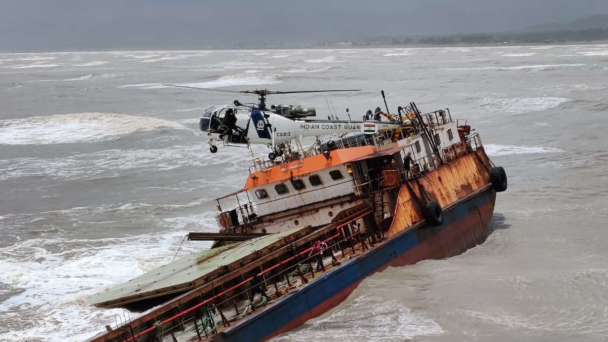 INDIAN COAST GUARD SAVES 16 LIVES FROM SINKING BARGE MV MANGALAM NEAR REVDANDA PORT