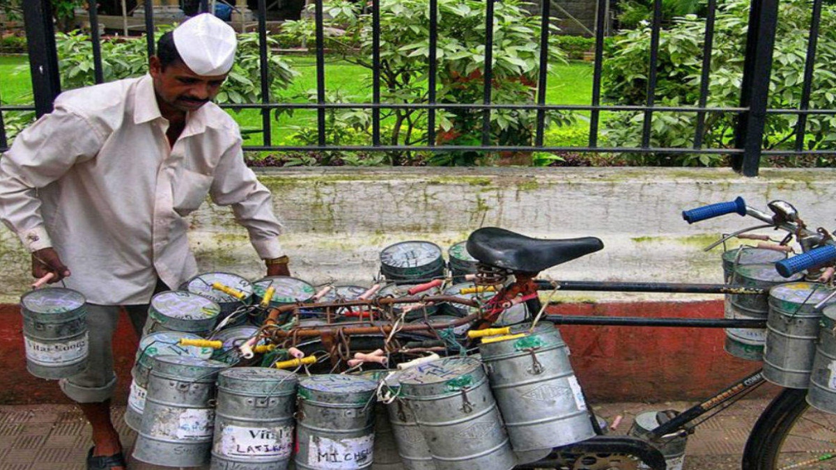 SECOND WAVE WASHES AWAY DABBAWALAS’ HOPES, FORCES THEM TO TAKE OTHER JOBS