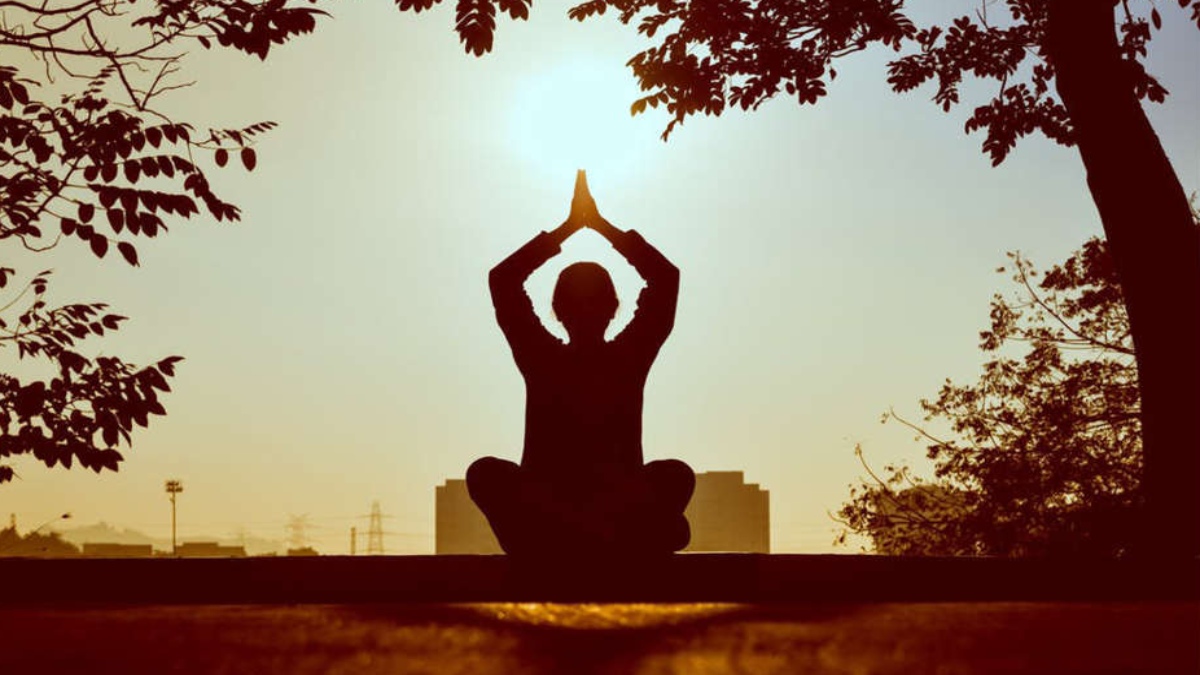 Times Square celebrates International Yoga Day with over 3,000 people