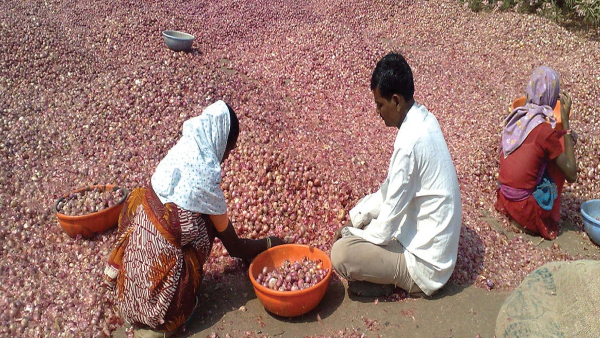 INDIAN HOUSEHOLDS CRUMBLING UNDER RETAIL INFLATION