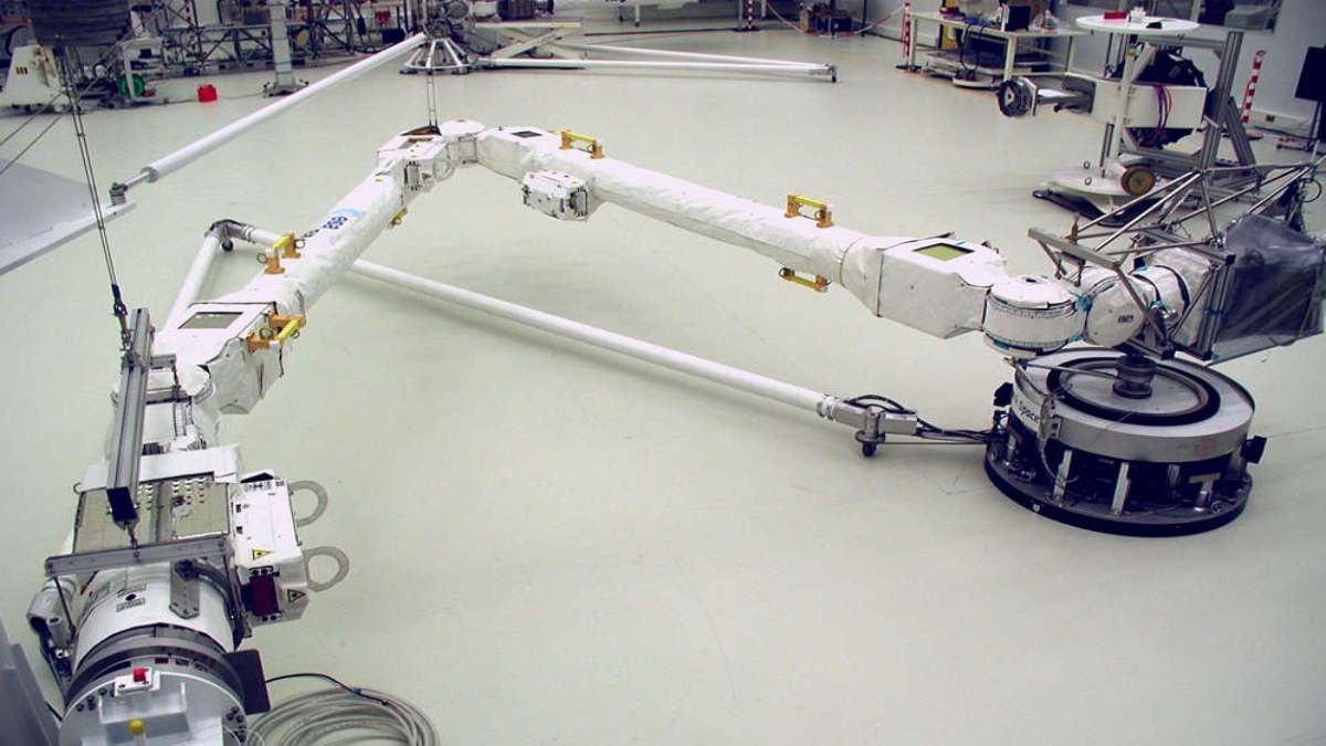 AIRBUS-BUILT EUROPEAN ROBOTIC ARM READY FOR SPACE