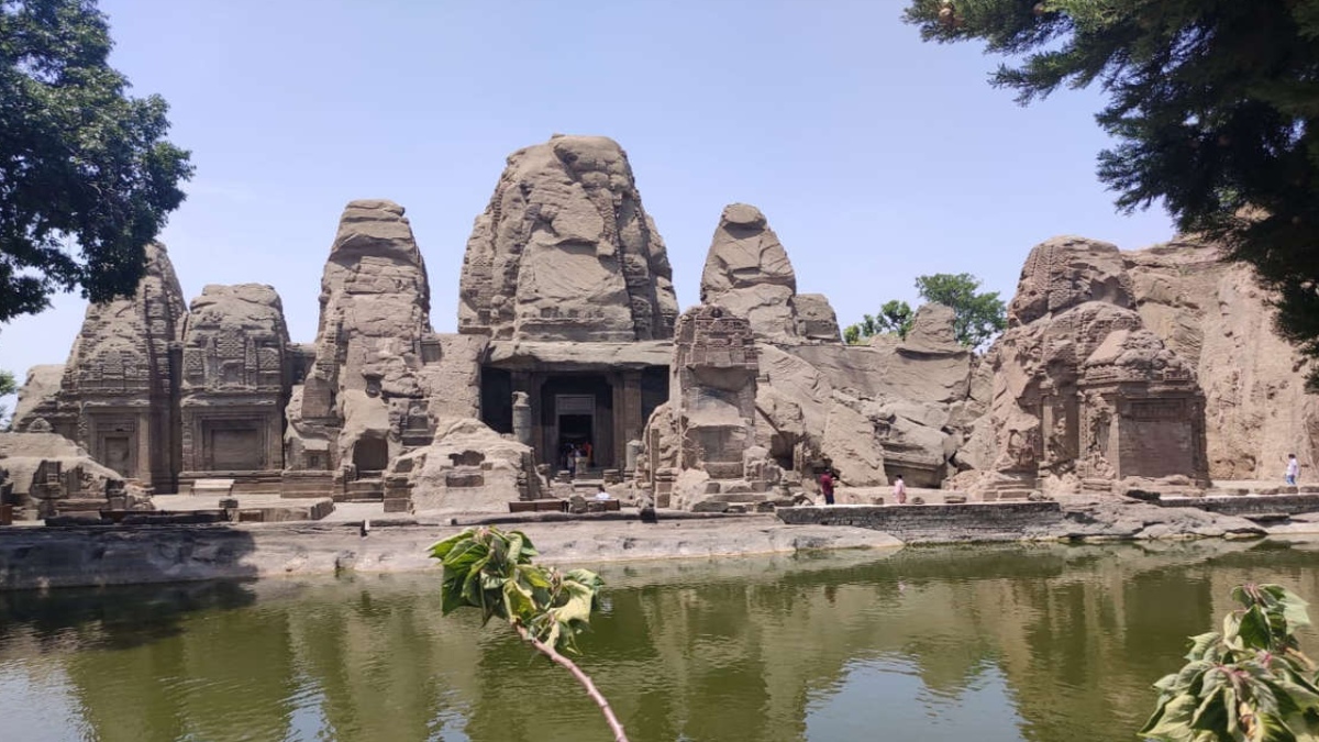 1,200-YR-OLD MASROOR ROCK CUT TEMPLE TO BE UPGRADED WITH CONTEMPORARY FACILITIES