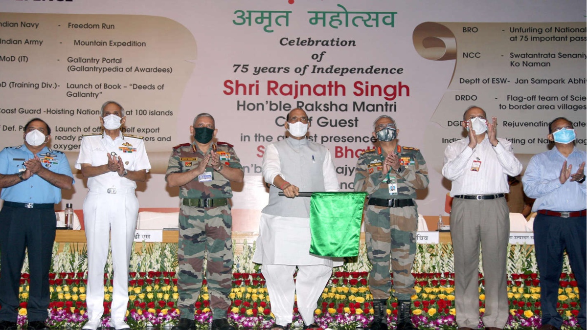 DEFENCE MINISTER FLAGS OFF NATIONWIDE EVENTS AS PART OF ‘AZADI KA AMRIT MAHOTSAV’