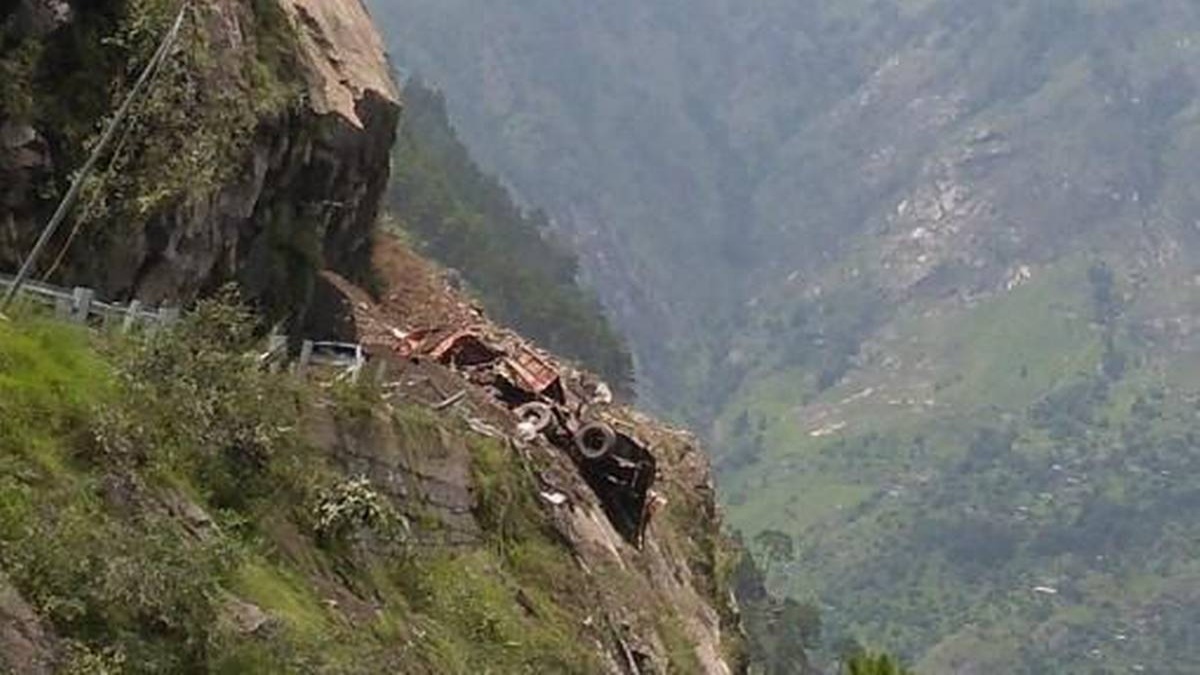 10 DEAD, MANY TRAPPED AFTER HIMACHAL LANDSLIDE