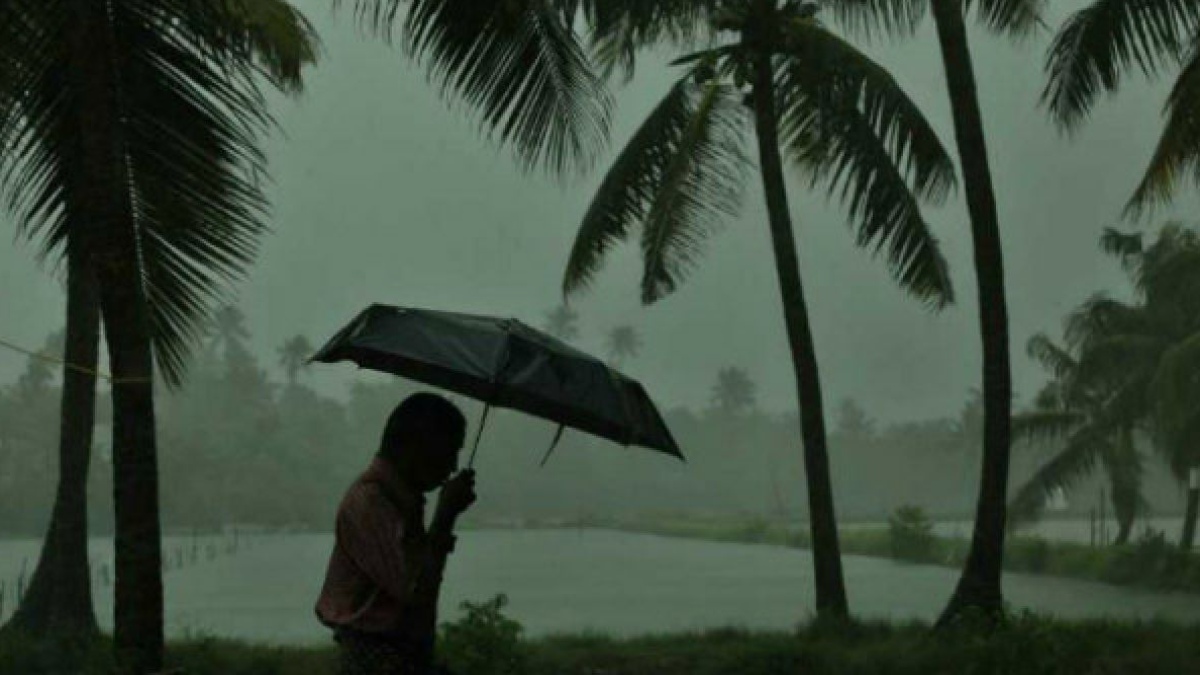 IMD issues orange alert for Delhi; Moderate thunderstorms; drizzle likely to occur