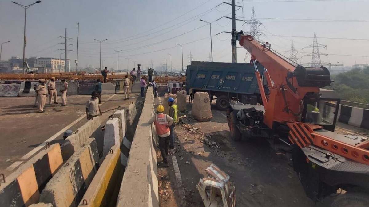 Police barricades removed from Ghazipur, Tikri borders