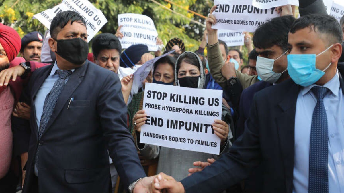 MEHBOOBA MUFTI, PDP LEADERS HOLD PROTEST IN JAMMU AGAINST SRINAGAR ENCOUNTER