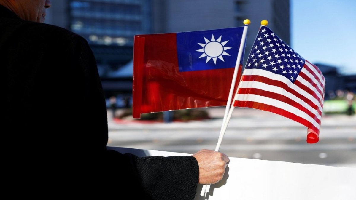 US INVITES TAIWAN TO DEMOCRACY SUMMIT, CHINA BRISTLES