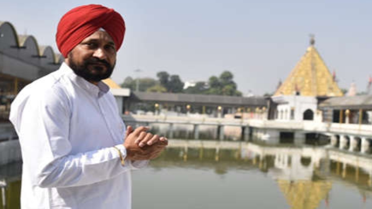 PUNJAB CM ANNOUNCES GST WAIVER ON LANGAR AT SRI DEVI TALAB TEMPLE