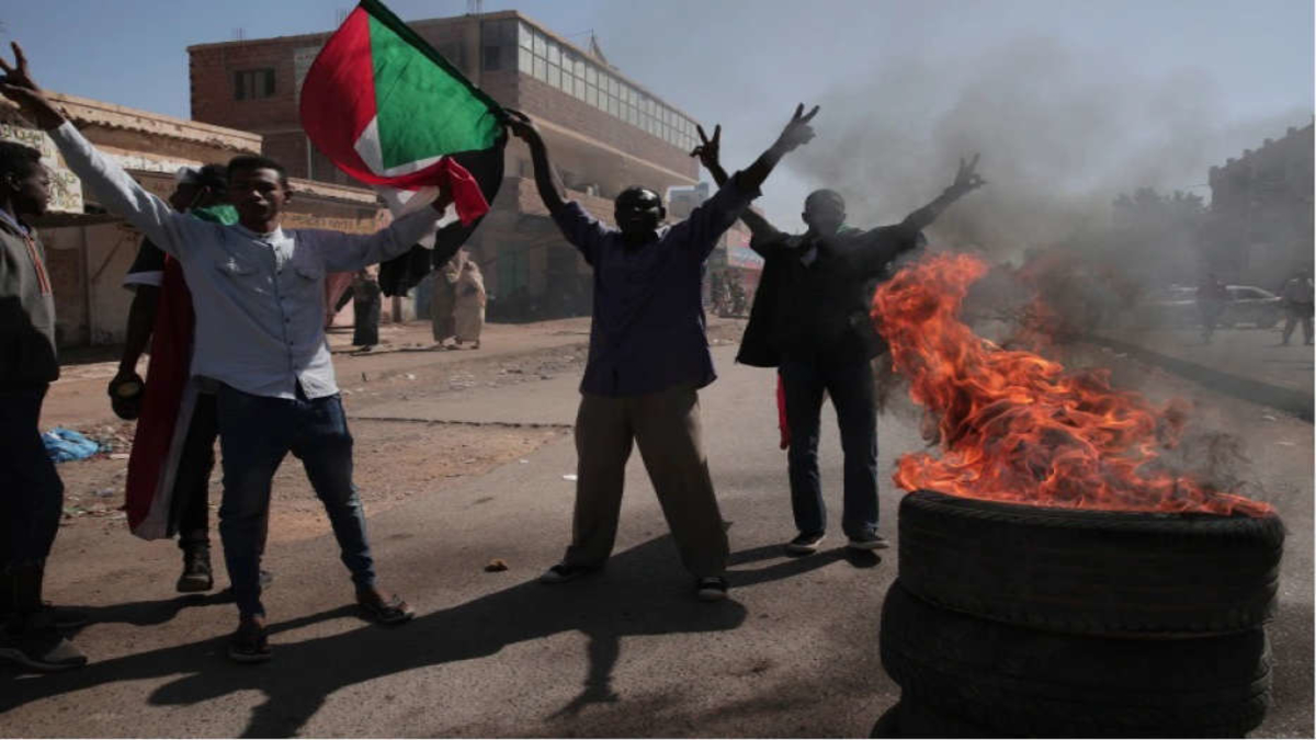 ﻿TWO PEOPLE KILLED IN SUDAN AS PROTESTS AGAINST MILITARY CONTINUE