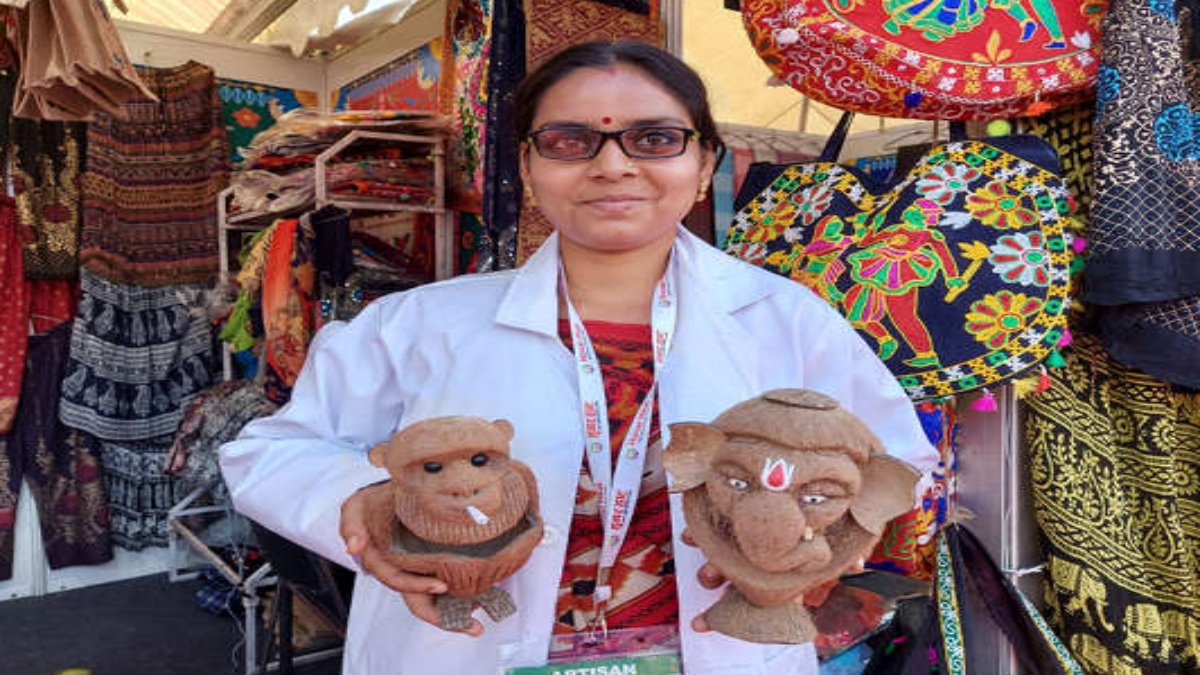 HUNAR HAAT GIVES WOMEN ARTISANS CHANCE TO SHOW TALENT