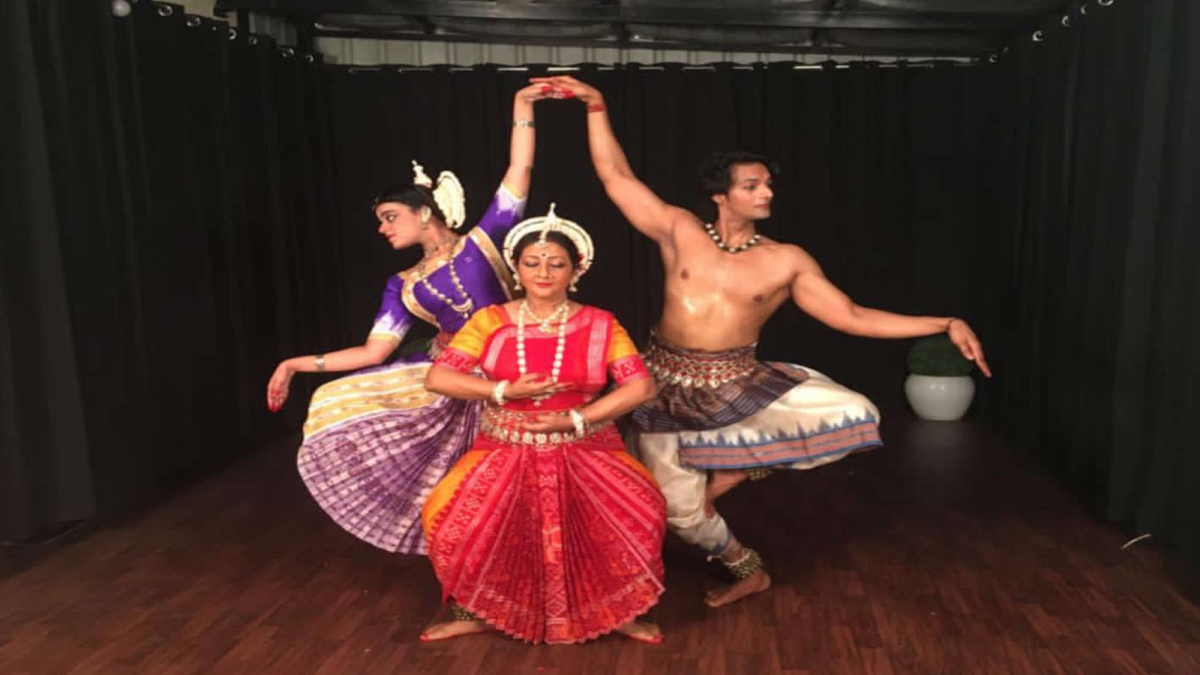 VAISHALI KALA KENDRA ORGANISES GURU PRANAM UTSAV TO CELEBRATE WORLD DANCE DAY