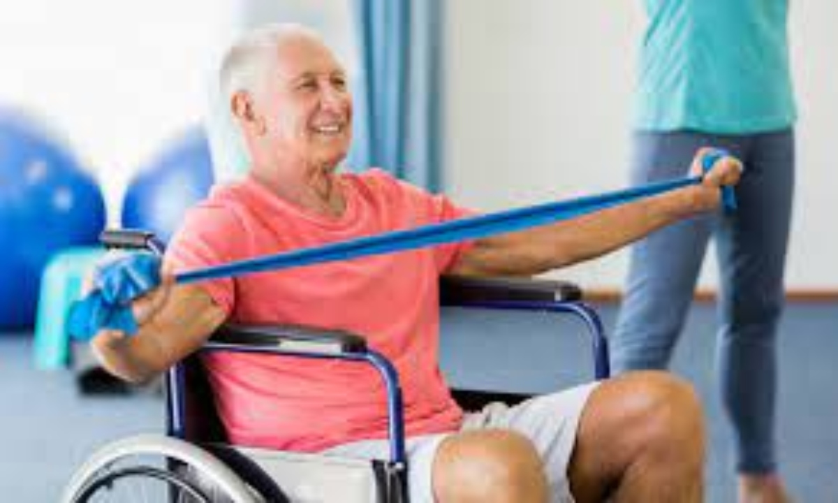 Better mobility in frail older people linked to regular exercise with dietary advice