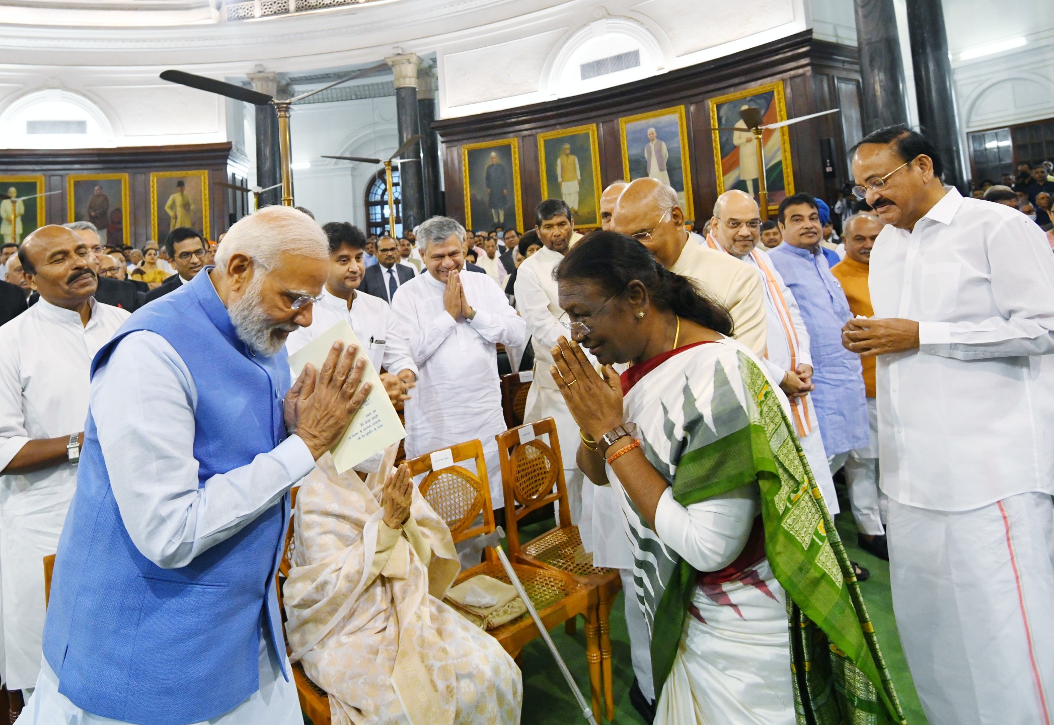 PM Modi extended best wishes to Murmu for a fruitful Presidential tenure