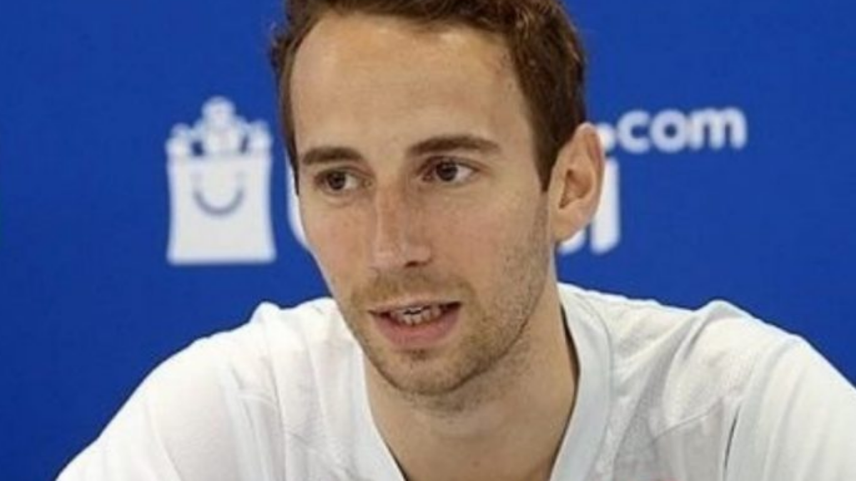 WE DO NOT UNDERESTIMATE ANYONE: DOUBLES BADMINTON COACH MATHIAS BOE