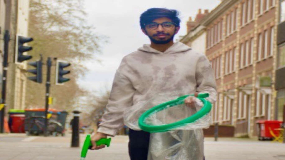 Pune’s Vivek Gurav wins British Prime Minister’s award for plogging