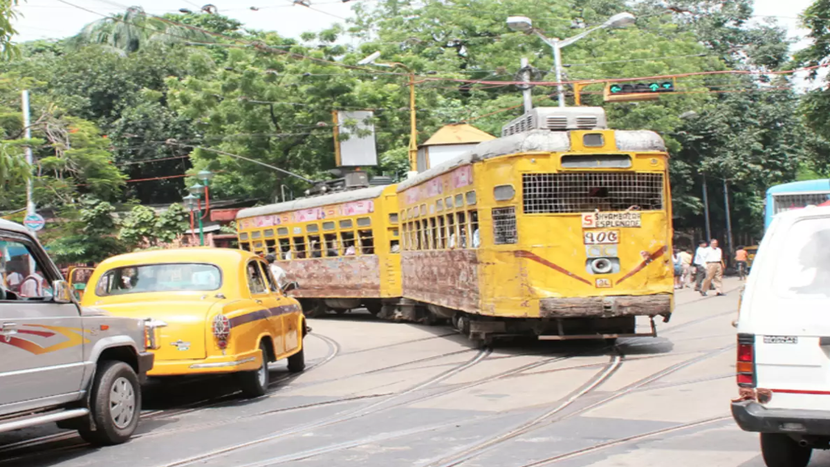 Replacing Kolkata trams with battery operated electric buses is a bad financial move