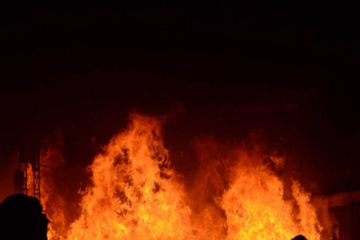 Fire broke out in Secunderabad building; 4 rescued