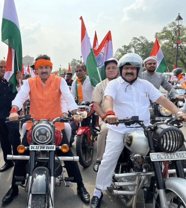 Tiranga Bike Rally: Manoj Tiwari fined for not wearing helmet; issues apology