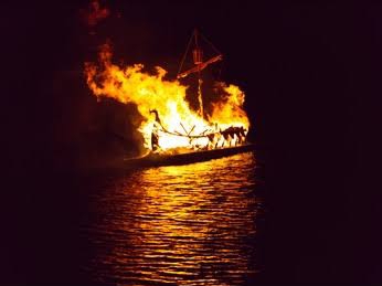 5 killed in a fire on boat, suspected to be smuggling sand