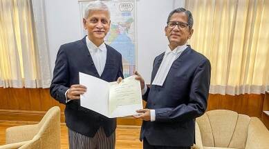 Justice UU Lalit takes oath as 49th Chief Justice of India, administrated by President Murmu