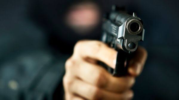 Masked assailants loot jewellery from Manappuram Finance in Udaipur at gunpoint