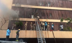 Fire broke out in Levana Hotel at Lucknow, 2 dead 10 injured