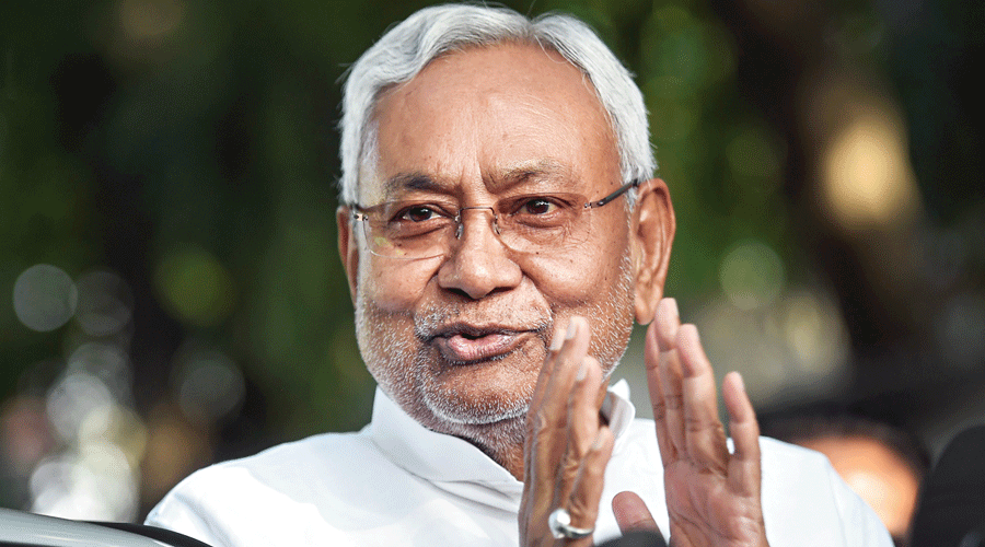 CM Nitish Kumar dials Akhilesh Yadav takes update about Mulayam Singh’s health