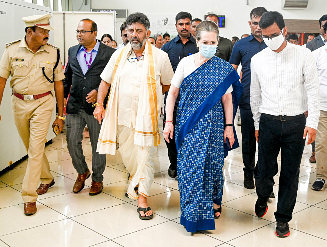 Sonia arrives in Mysuru to join ‘Bharat Jodo Yatra’