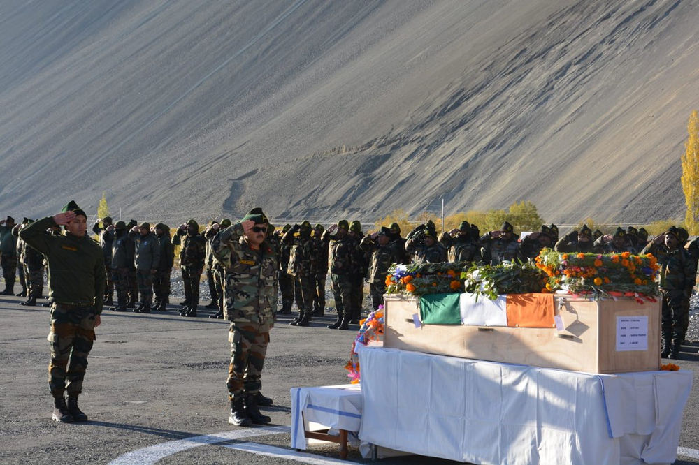 Indian Army pays tribute to a soldier who died on Siachen Glacier