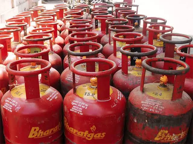 PM Modi announces Rs 100 price cut on LPG cylinders on International Women’s Day