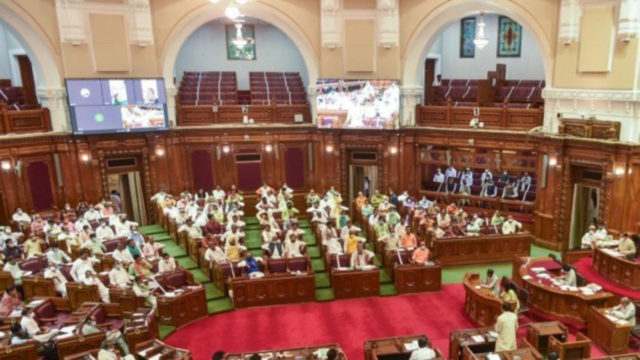 Lokayukta Bill passed in Maharashtra Assembly