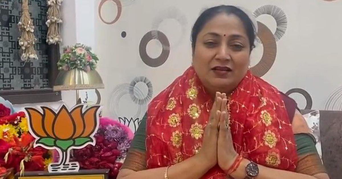 BJP Mayor candidate Rekha Gupta takes oath