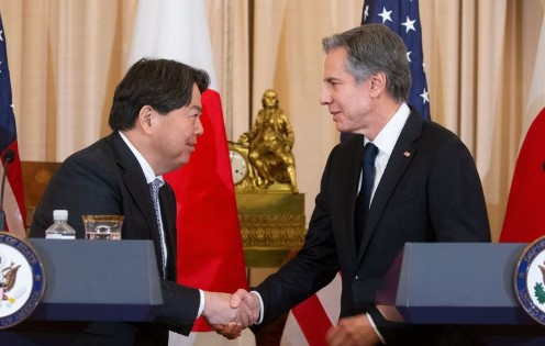 US-Japan agree to strengthen security ties