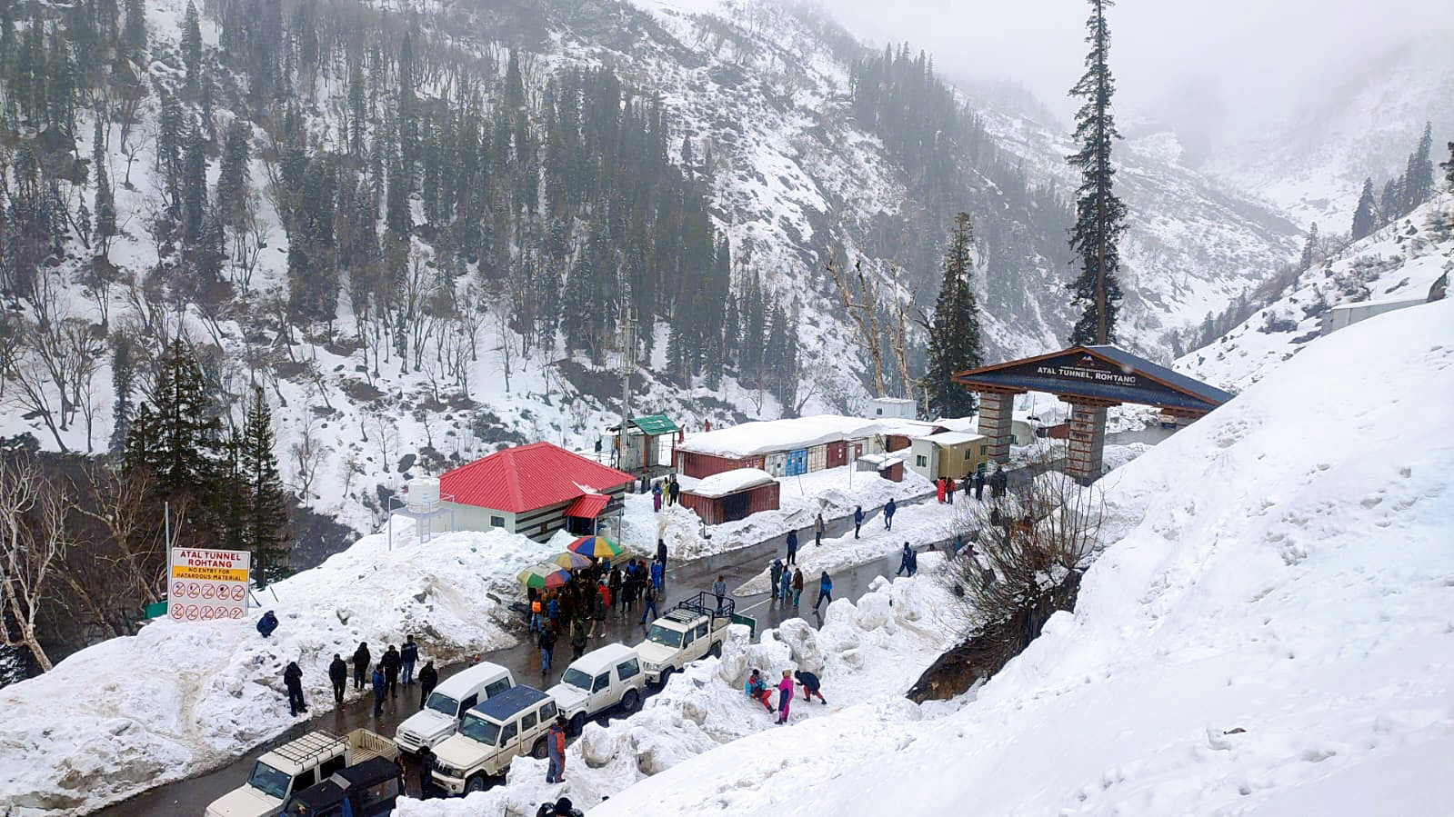 Tourists at snowclad South Portal of Atal Tunnel Rohtang